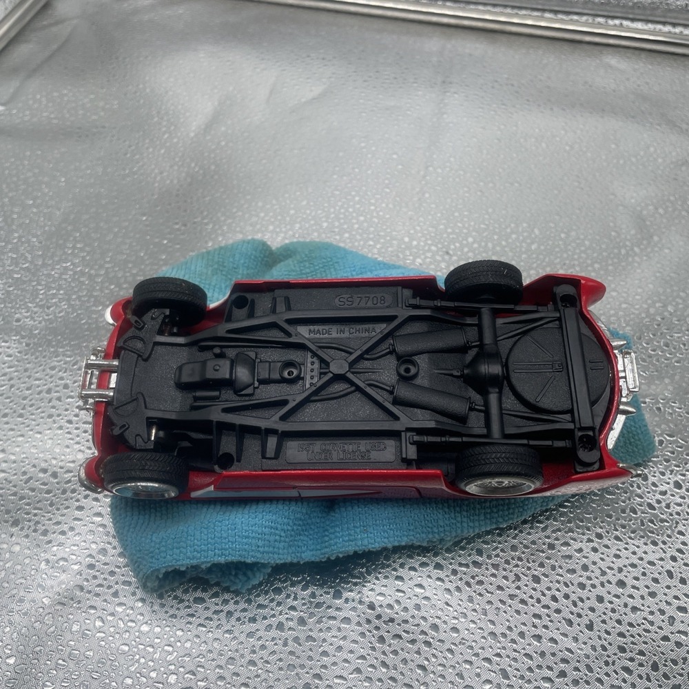 Vintage 1957 Red Corvette Convertible Fuel Injection Diecast Metal Toy Car - Picture 13 of 16